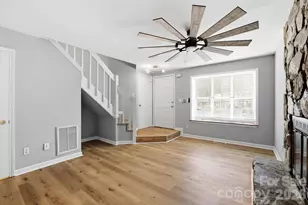 8237 Circle Tree Ln, Charlotte, NC 28277 - Photo 6