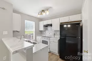 8237 Circle Tree Ln, Charlotte, NC 28277 - Photo 12