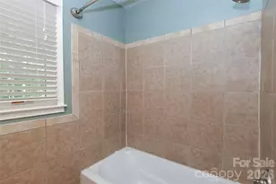 2248 Lawton Bluff Rd, Charlotte, NC 28226 - Photo 34