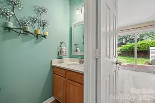 5338 Silabert Ave, Charlotte, NC 28205 - Photo 10