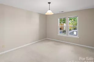 1301 Hyde Park Dr, Asheville, NC 28806 - Photo 16