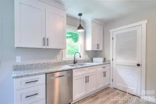 1016 Sharon Dr, Waxhaw, NC 28173 - Photo 4