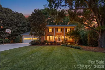 710 37th Avenue NE, Hickory, NC 28601 - Photo 2