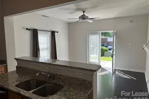 164 Parkwood Ave, Charlotte, NC 28206 - Photo 4