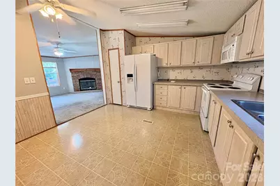 5422 Wrenn Drive, Catawba, NC 28037 - Photo 4