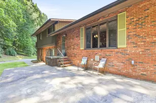 252 Big Stomp Rd, Waynesville, NC 28786 - Photo 4