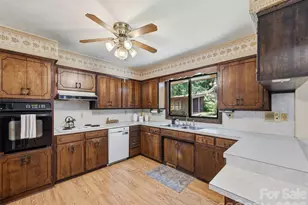 252 Big Stomp Rd, Waynesville, NC 28786 - Photo 16