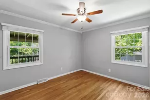 62 First St, Asheville, NC 28803 - Photo 14