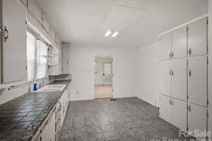 1809 Drexel Rd, Valdese, NC 28690 - Photo 24