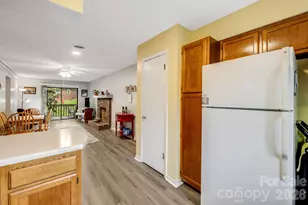 1325 4th Ave W, Hendersonville, NC 28739 - Photo 20