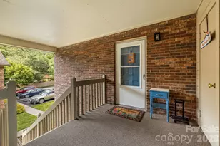 1325 4th Ave W, Hendersonville, NC 28739 - Photo 4