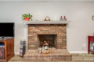 1325 4th Ave W, Hendersonville, NC 28739 - Photo 12
