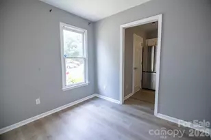 3142 Driftwood Dr, Charlotte, NC 28205 - Photo 8
