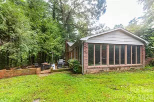 936 Toxaway Dr, Hendersonville, NC 28791 - Photo 22