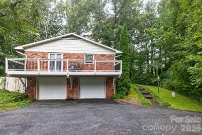 936 Toxaway Drive, Hendersonville, NC 28791 - Photo 4
