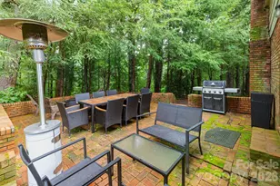 936 Toxaway Dr, Hendersonville, NC 28791 - Photo 20
