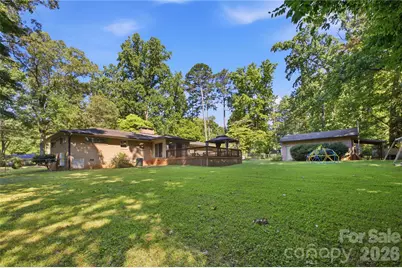 7008 Linda Lake Drive, Charlotte, NC 28215 - Photo 40