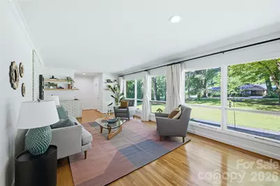 7008 Linda Lake Drive, Charlotte, NC 28215 - Photo 8