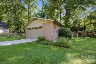 7008 Linda Lake Dr, Charlotte, NC 28215 - Photo 36