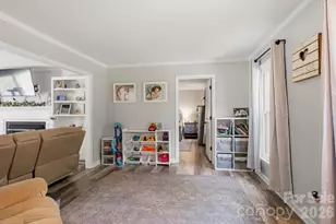 1171 37th Ave Dr NE, Hickory, NC 28601 - Photo 8