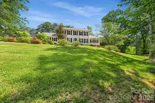 1171 37th Ave Dr NE, Hickory, NC 28601 - Photo 4