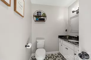 1171 37th Ave Dr NE, Hickory, NC 28601 - Photo 18