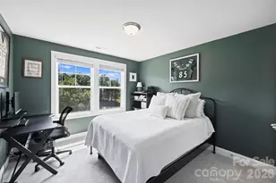 9034 Henry Thoreau Rd, Charlotte, NC 28214 - Photo 24