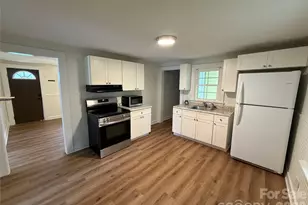 276 Kathy St, Marion, NC 28752 - Photo 10