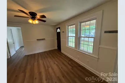 276 Kathy Street, Marion, NC 28752 - Photo 6