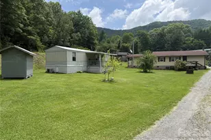 4126 & 4128 Pumpkintown Rd, Sylva, NC 28779 - Photo 4
