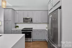 2401 Euclid Ave, Charlotte, NC 28203 - Photo 4