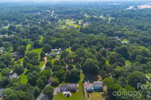 3231 Windrow Ln, Matthews, NC 28105 - Photo 40