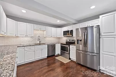 3231 Windrow Lane, Matthews, NC 28105 - Photo 8