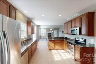8517 Delamere Ln, Charlotte, NC 28269 - Photo 8