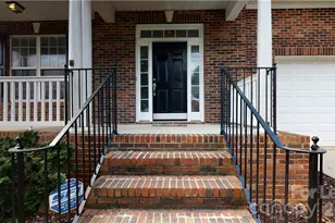 8517 Delamere Ln, Charlotte, NC 28269 - Photo 2