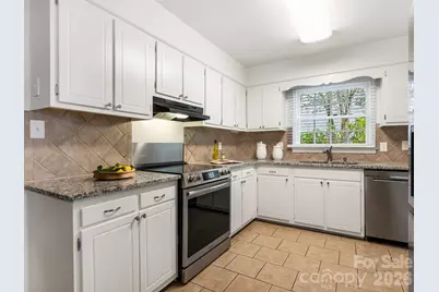 5020 Glenbrier Drive, Charlotte, NC 28212 - Photo 10