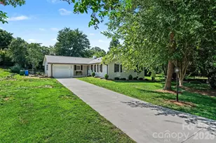 1203 Flintshire Dr, Albemarle, NC 28001 - Photo 32