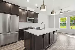 1450 Winding Stream Rd, Charlotte, NC 28206 - Photo 6