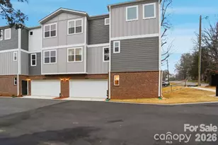 8927 8929 8931 8935 Sharonbrook Dr, Charlotte, NC 28210 - Photo 2