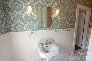 2505 Shelton Ave, Statesville, NC 28677 - Photo 8