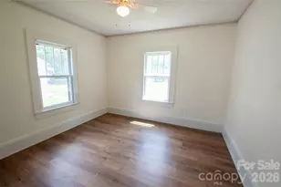 2505 Shelton Ave, Statesville, NC 28677 - Photo 6