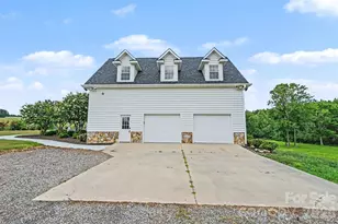 940 Wade Funderburk Rd, Pageland, SC 29728 - Photo 34