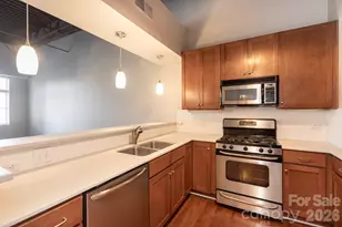 3920 Sharon Rd, Charlotte, NC 28211 - Photo 10
