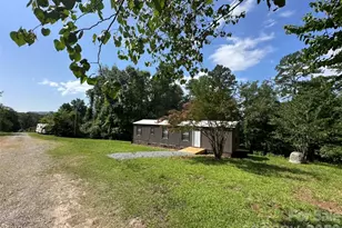 285 Cold Springs Rd, Mill Spring, NC 28756 - Photo 16
