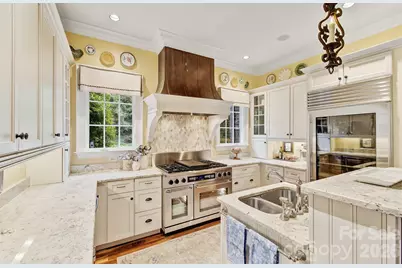 1333 Solomon Circle, Hendersonville, NC 28739 - Photo 6