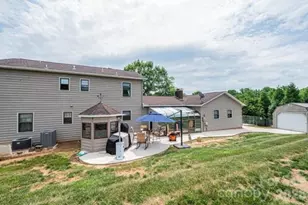 5976 Gold Creek Estate Dr, Hickory, NC 28601 - Photo 10