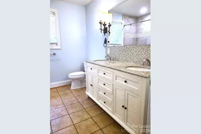 4229 Hiddenbrook Drive, Charlotte, NC 28205 - Photo 18
