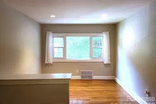 4229 Hiddenbrook Dr, Charlotte, NC 28205 - Photo 14