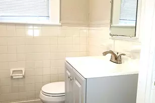 1623 Fountain View St, Charlotte, NC 28208 - Photo 8
