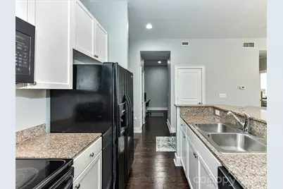 115 E Park Avenue #305, Charlotte, NC 28203 - Photo 12